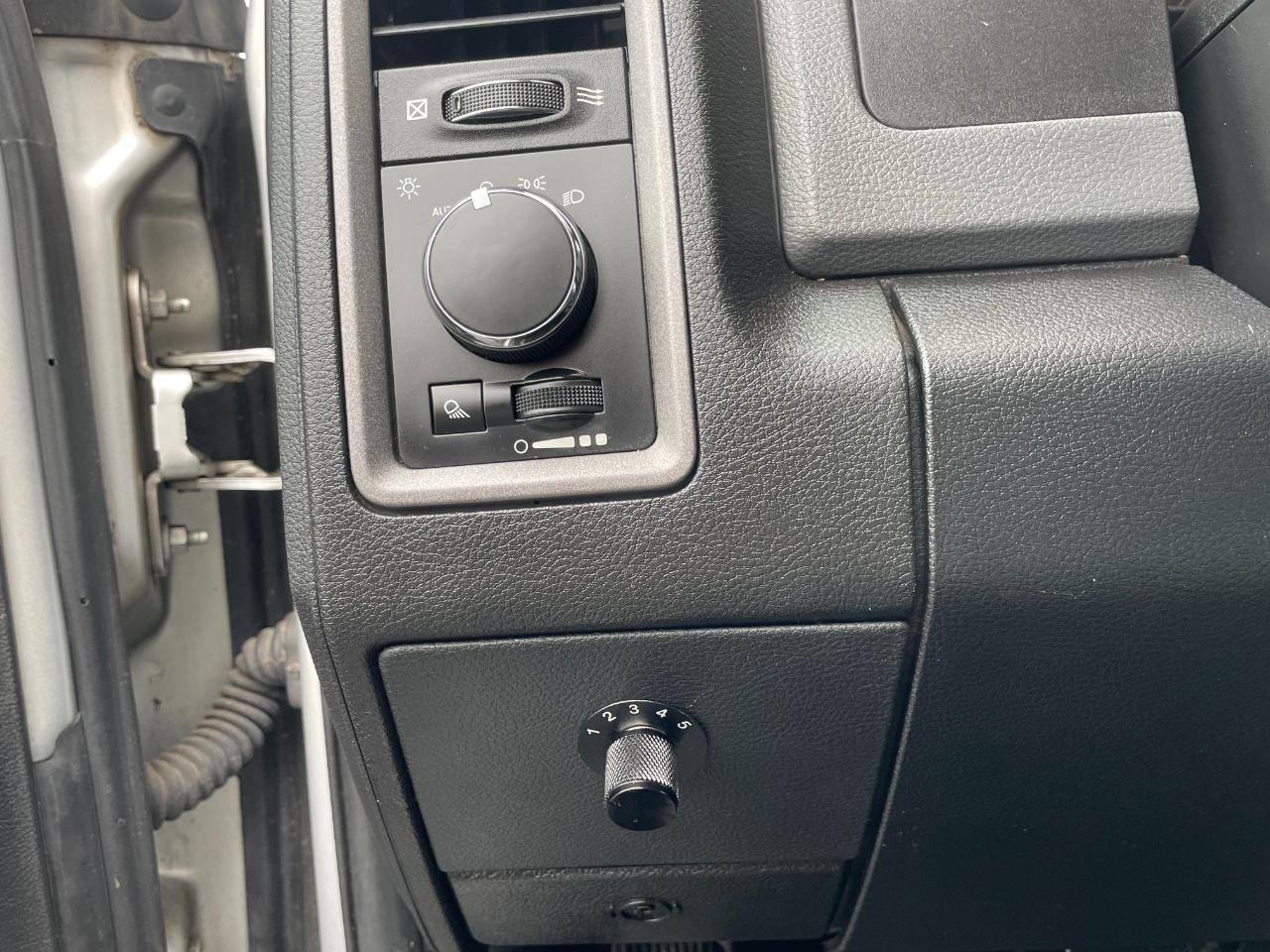 RAM 2500 Tradesman Crew Cab SWB 4WD 2017