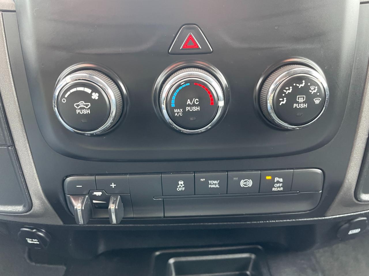 RAM 2500 Tradesman Crew Cab SWB 4WD 2017