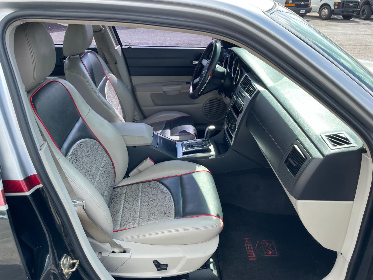 Dodge Charger R/T 2006