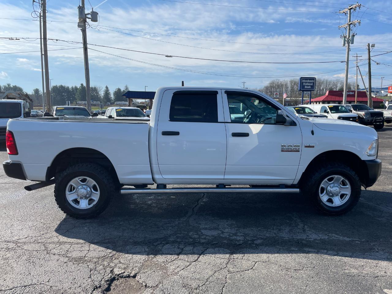 RAM 2500 Tradesman Crew Cab SWB 4WD 2016