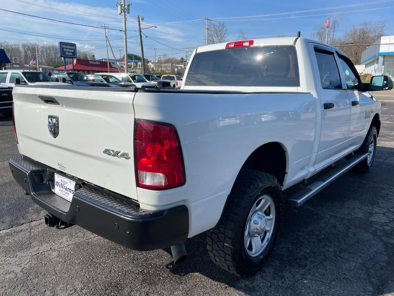 RAM 2500 Tradesman Crew Cab SWB 4WD 2016