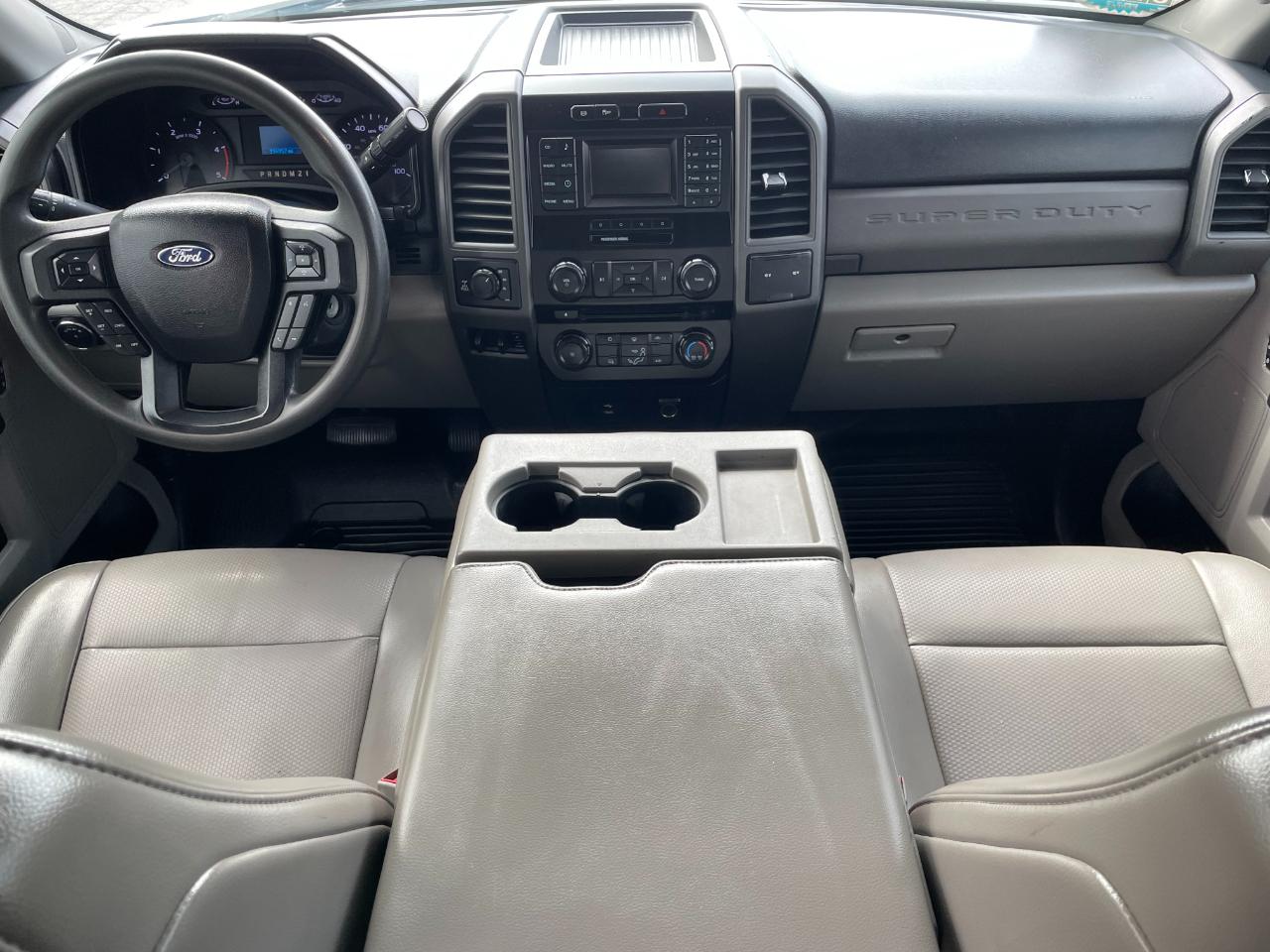 Ford F-250 SD XL Crew Cab Long Bed 4WD 2019