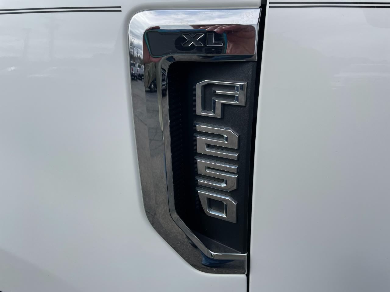 Ford F-250 SD XL Crew Cab Long Bed 4WD 2019