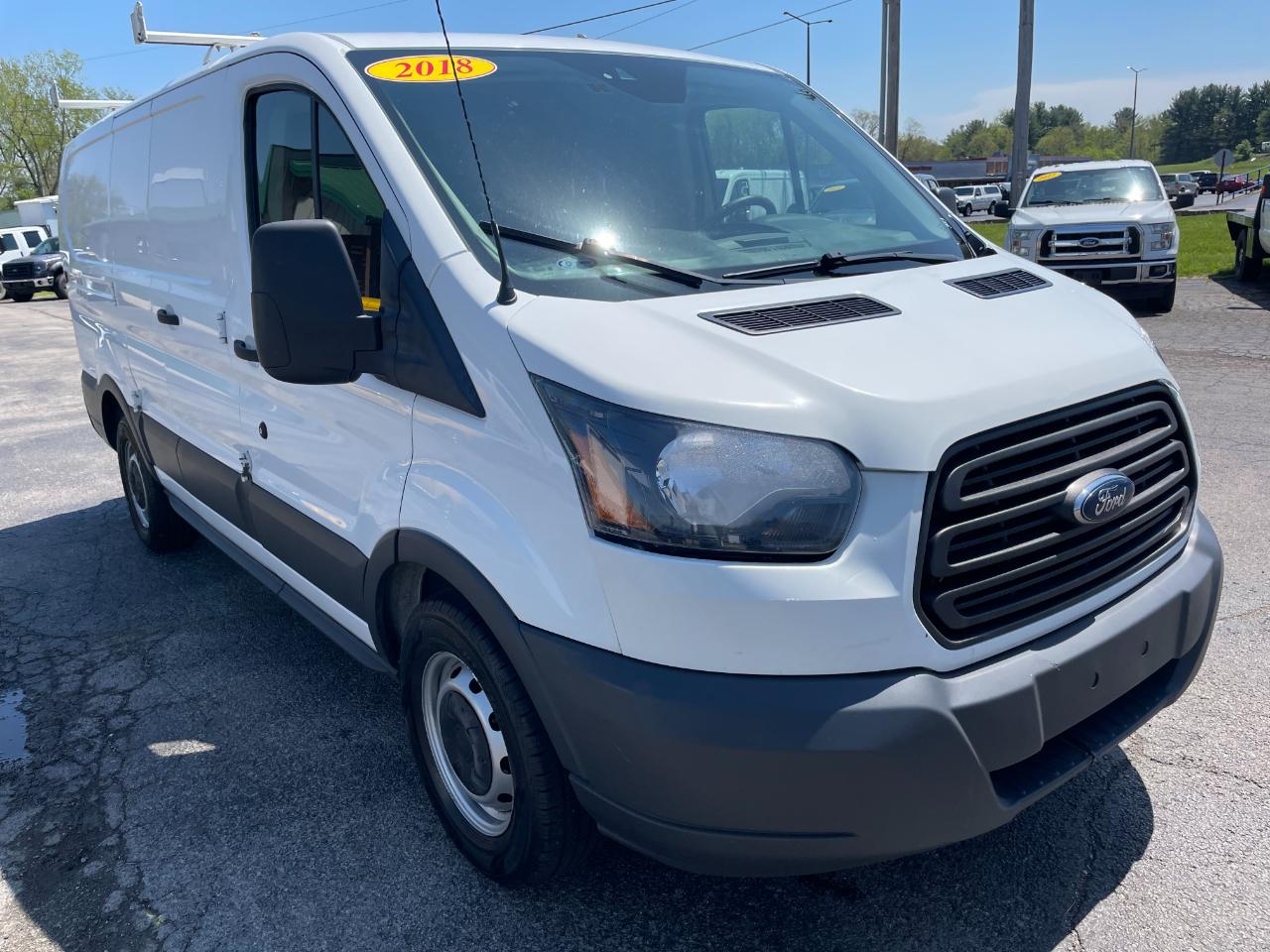 Ford Transit 150 Van Low Roof 60/40 Pass. 130-in. WB 2018