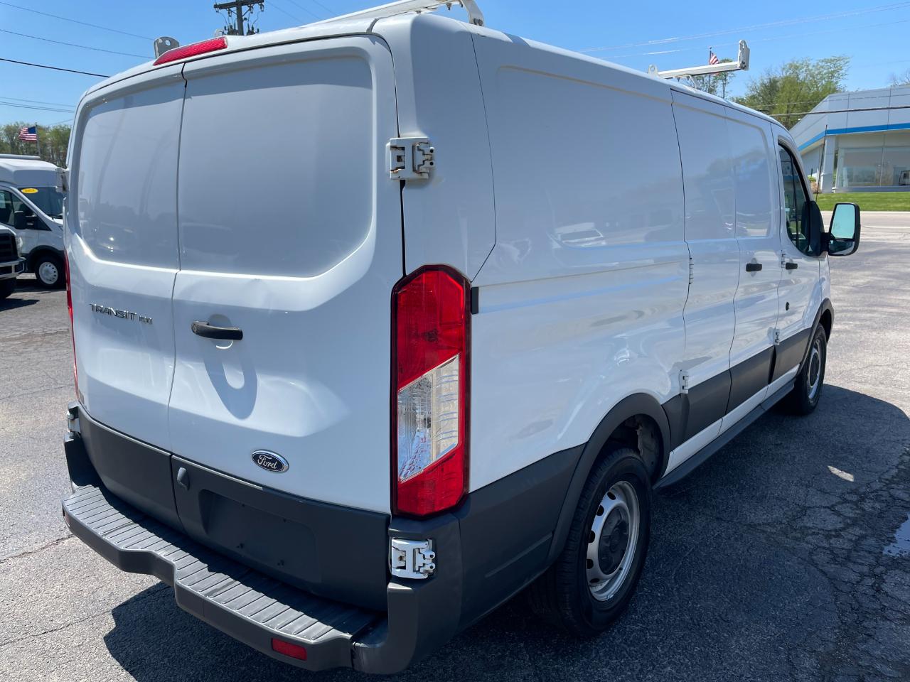 Ford Transit 150 Van Low Roof 60/40 Pass. 130-in. WB 2018