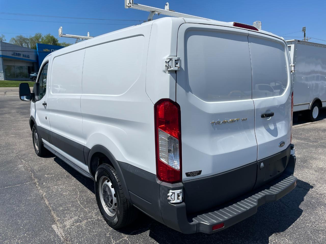 Ford Transit 150 Van Low Roof 60/40 Pass. 130-in. WB 2018