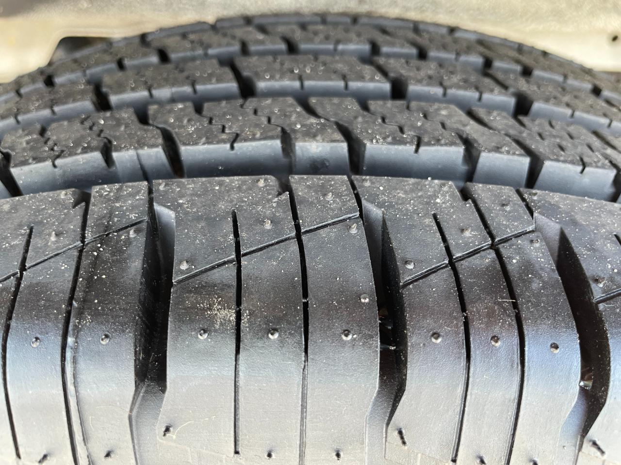 Ford Transit 150 Van Low Roof 60/40 Pass. 130-in. WB 2018