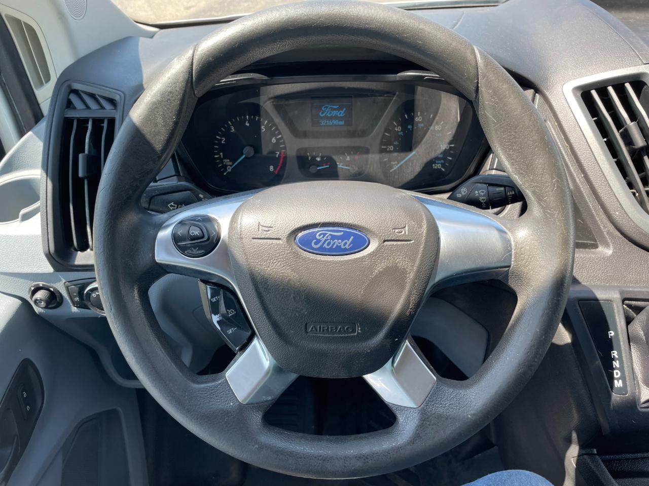 Ford Transit 150 Van Low Roof 60/40 Pass. 130-in. WB 2018