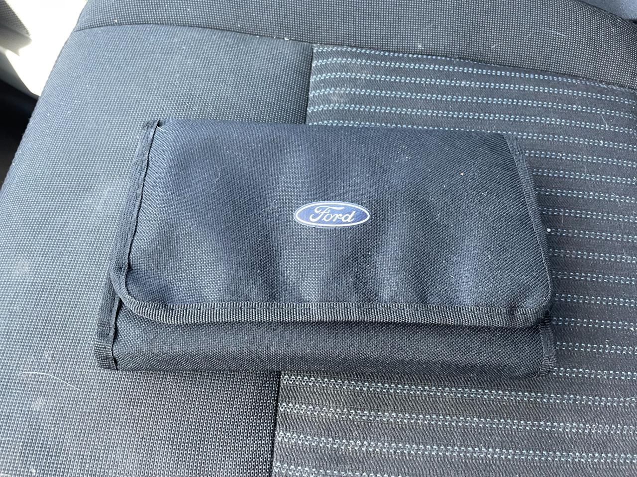 Ford Transit 150 Van Low Roof 60/40 Pass. 130-in. WB 2018