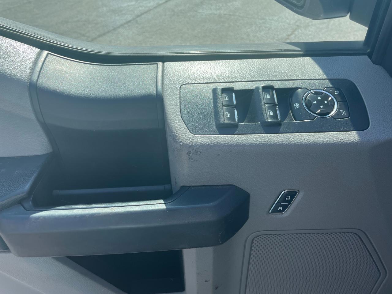 Ford F-150 XL SuperCab 6.5-ft. Bed 4WD 2016