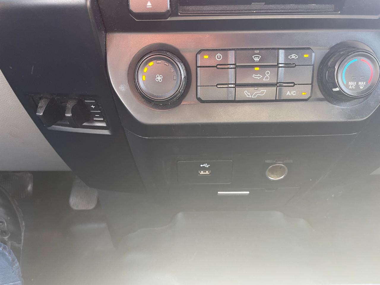 Ford F-150 XL SuperCab 6.5-ft. Bed 4WD 2016