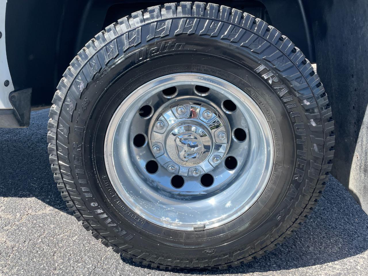 RAM 3500 Limited Mega Cab 4WD DRW 2019