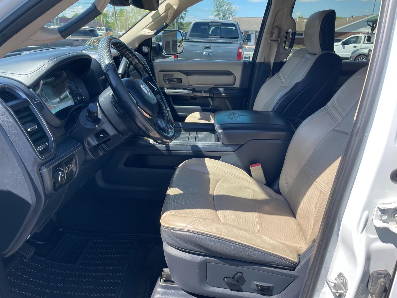 RAM 3500 Limited Mega Cab 4WD DRW 2019