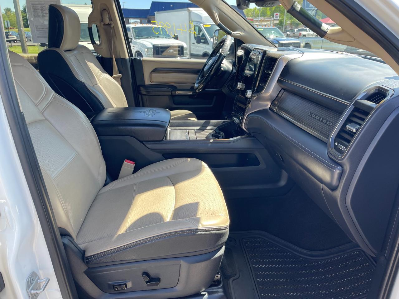 RAM 3500 Limited Mega Cab 4WD DRW 2019