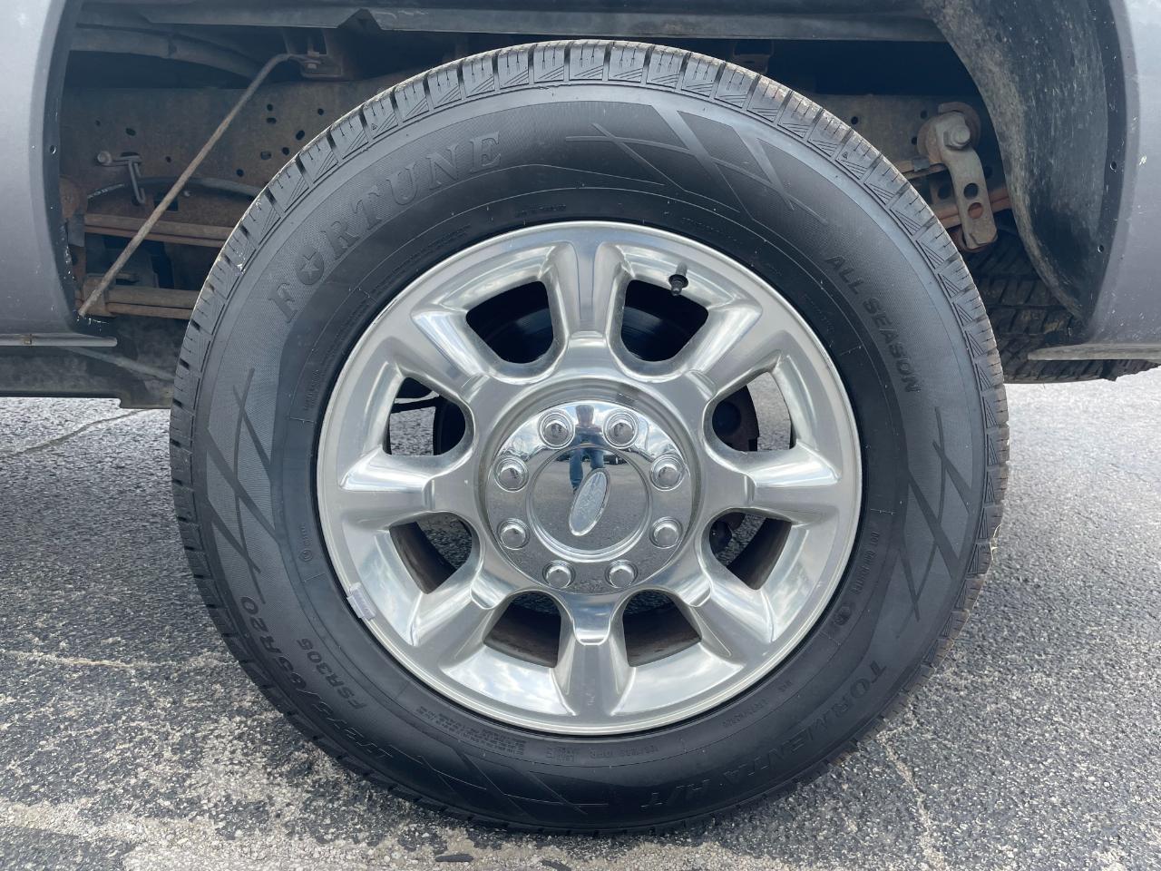 Ford F-250 SD Lariat Crew Cab 4WD 2013