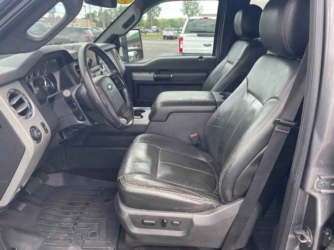 Ford F-250 SD Lariat Crew Cab 4WD 2013