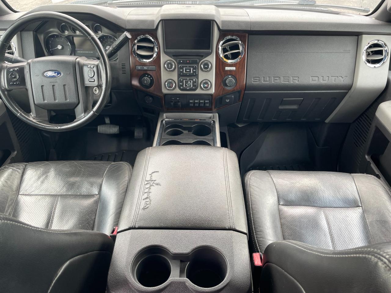 Ford F-250 SD Lariat Crew Cab 4WD 2013