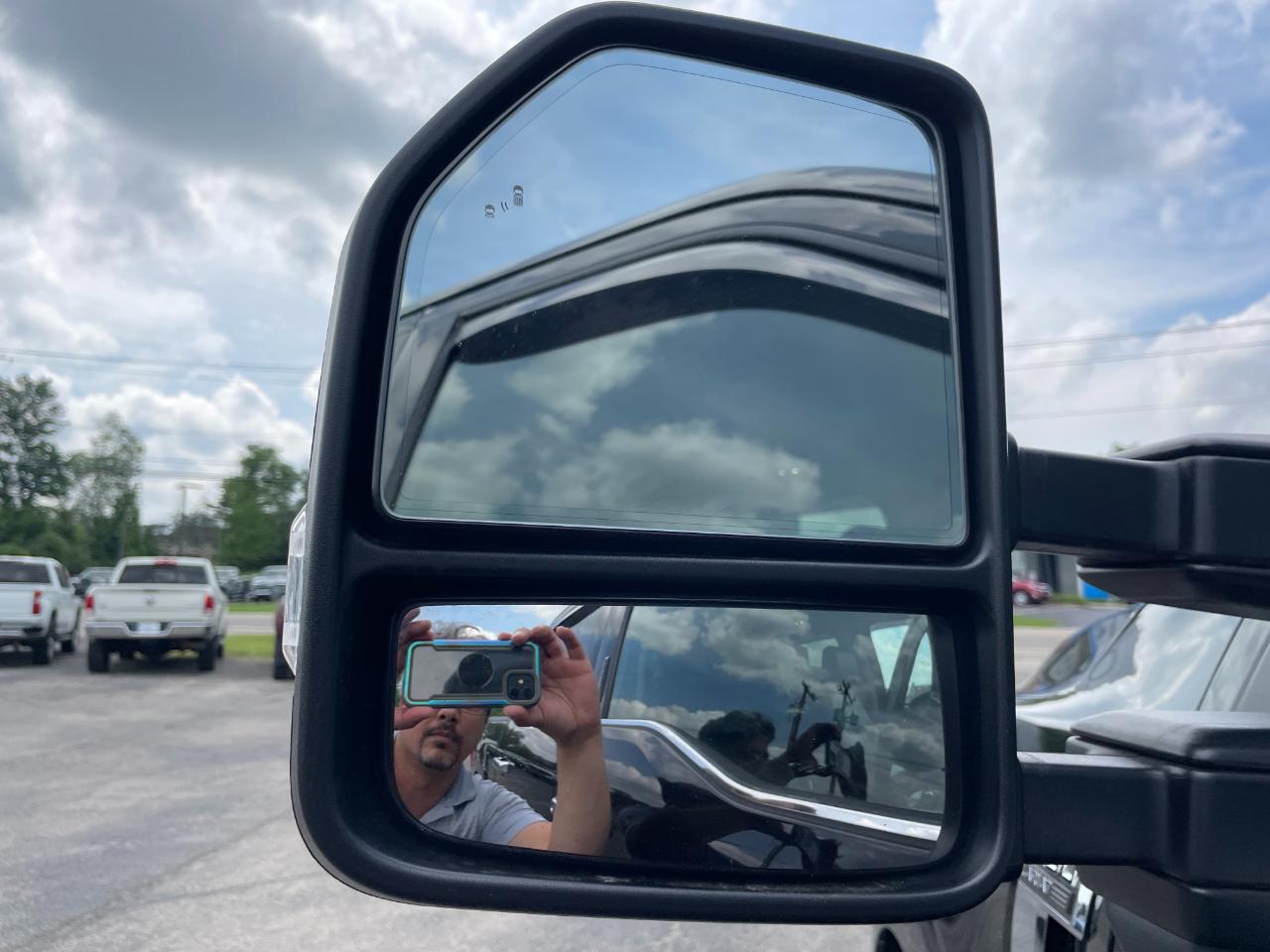 Ford F-150 Lariat SuperCrew 5.5-ft. Bed 4WD 2022