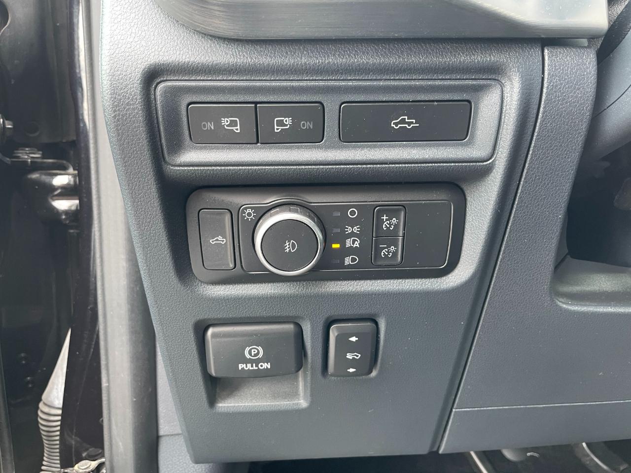Ford F-150 Lariat SuperCrew 5.5-ft. Bed 4WD 2022