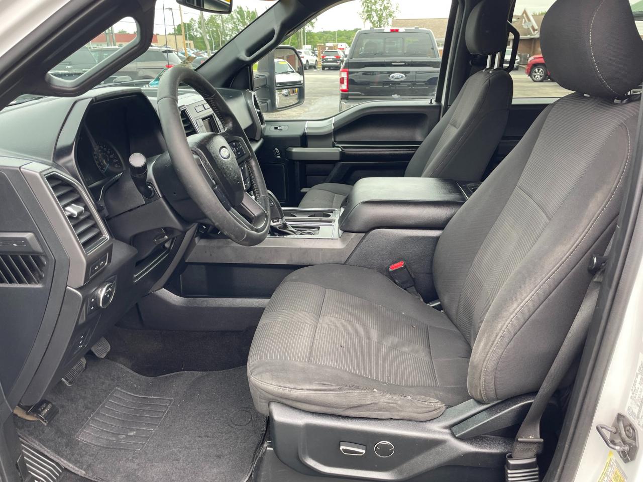 Ford F-150 XLT SuperCrew 6.5-ft Box 4WD 2017