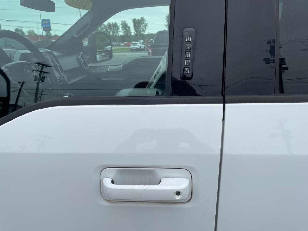 Ford F-150 XLT SuperCrew 6.5-ft Box 4WD 2017