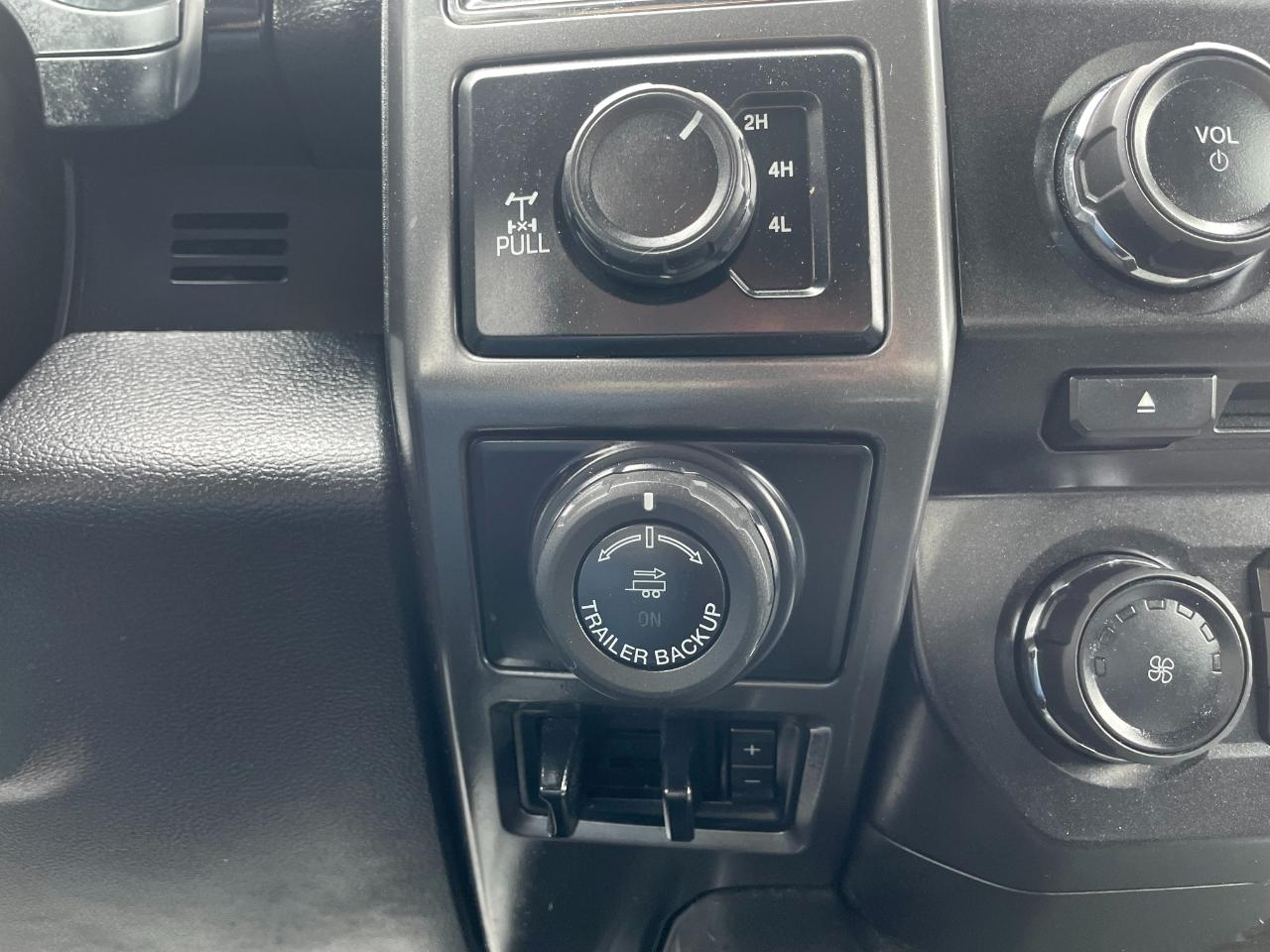 Ford F-150 XLT SuperCrew 6.5-ft Box 4WD 2017