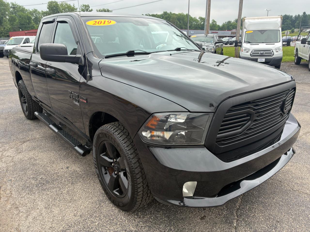 RAM 1500 Classic Tradesman Quad Cab 4WD 2019