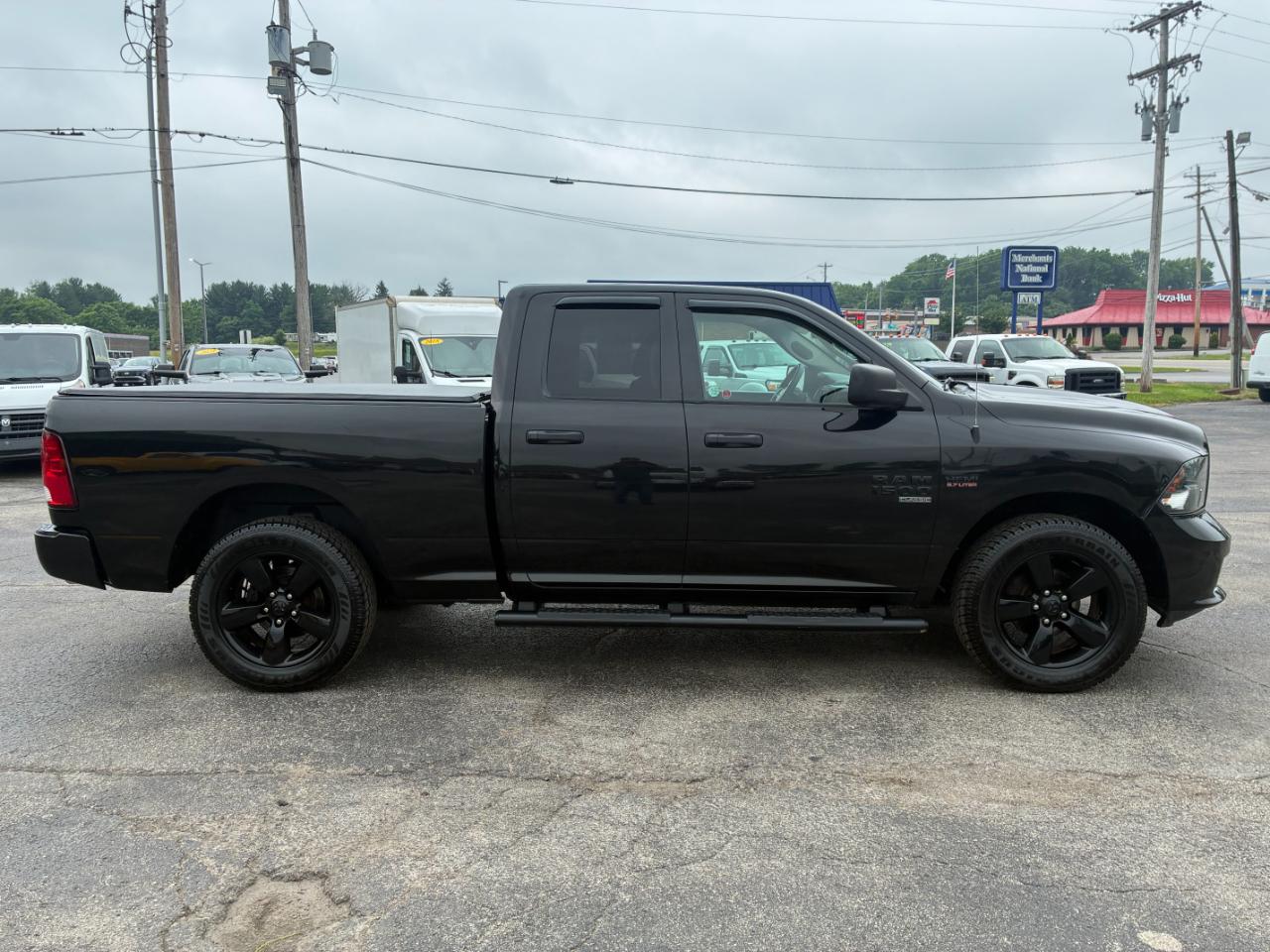RAM 1500 Classic Tradesman Quad Cab 4WD 2019