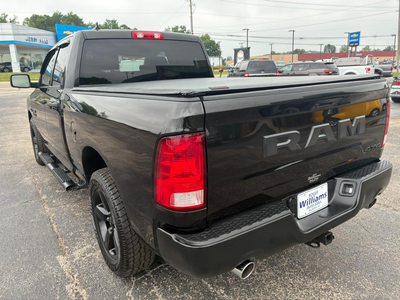 RAM 1500 Classic Tradesman Quad Cab 4WD 2019