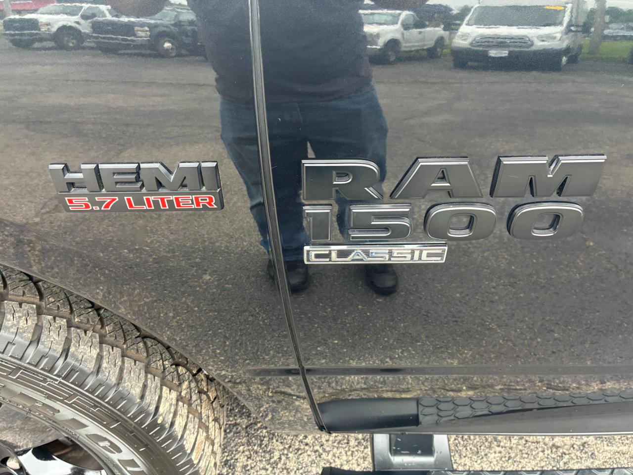 RAM 1500 Classic Tradesman Quad Cab 4WD 2019