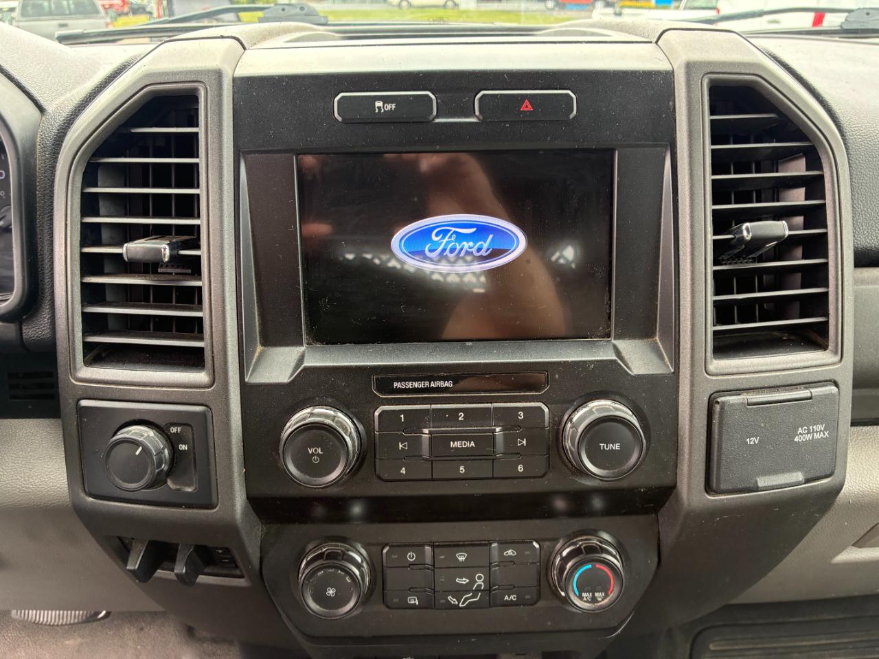 Ford F-250 SD XL Crew Cab Long Bed 2WD 2020