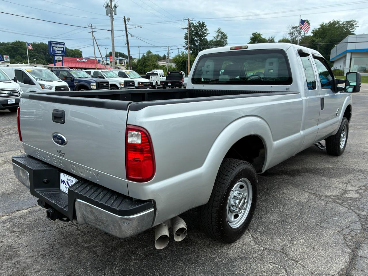 Ford F-250 SD XL SuperCab Long Bed 4WD 2011