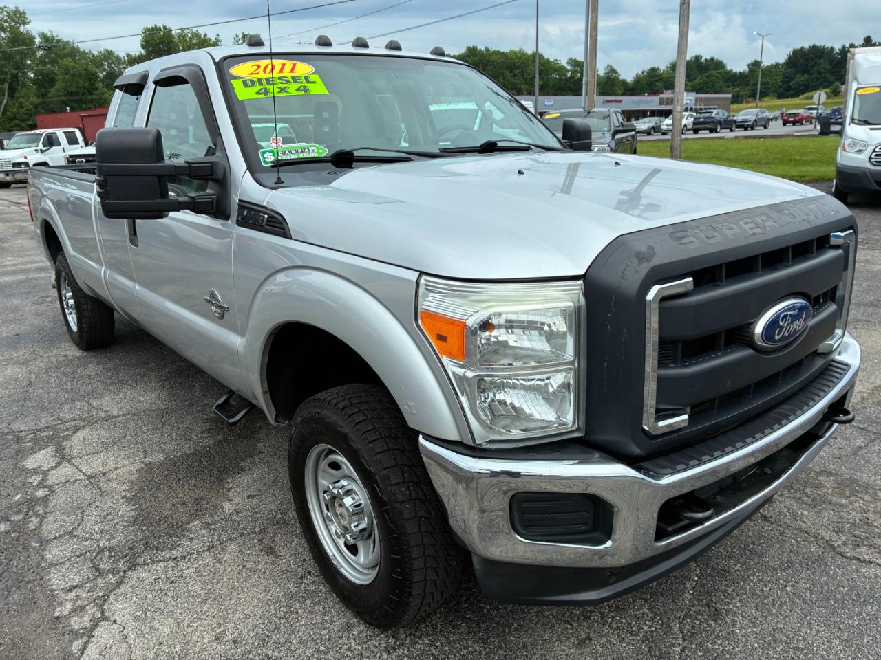 Ford F-250 SD XL SuperCab Long Bed 4WD 2011