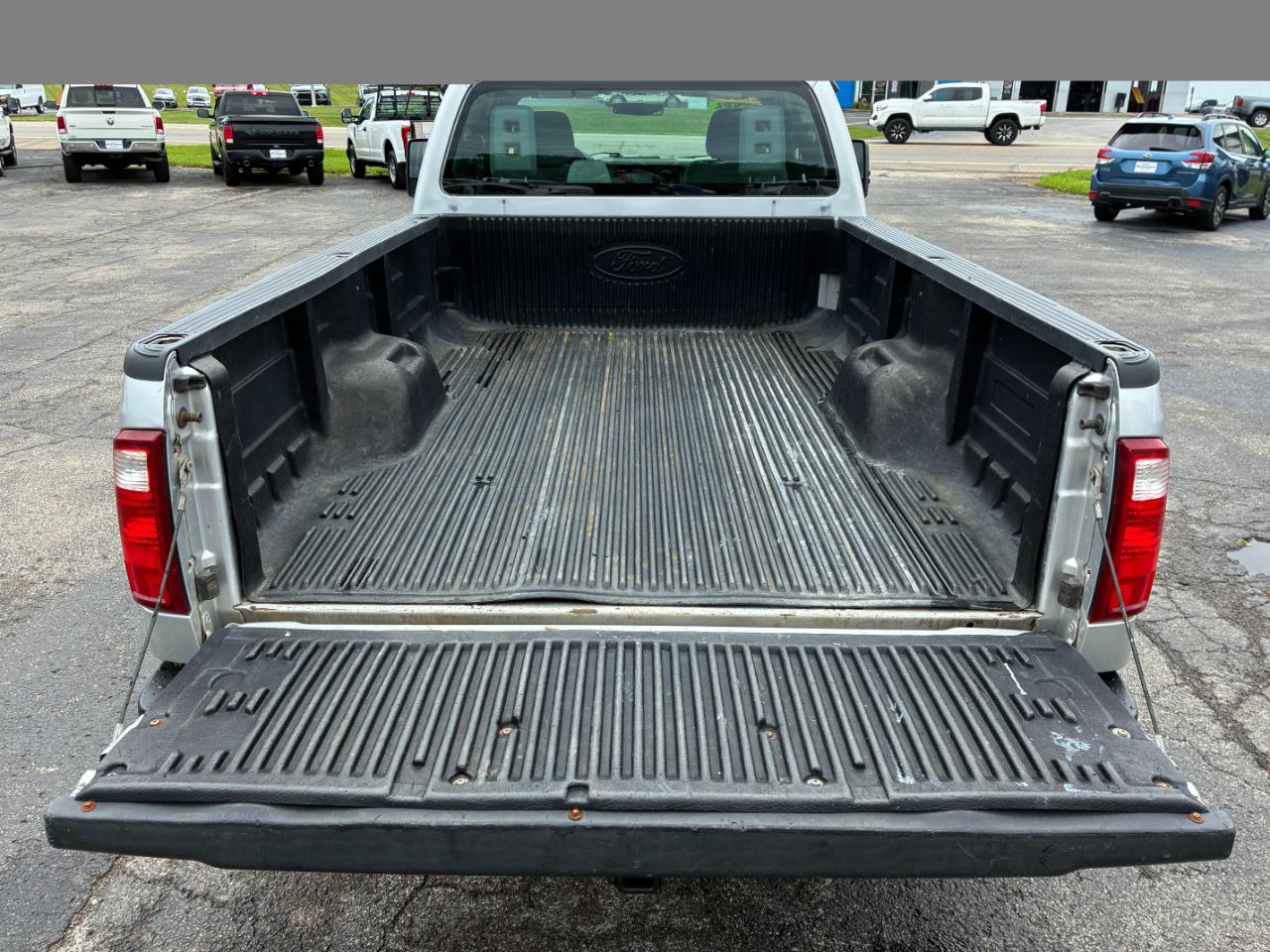 Ford F-250 SD XL SuperCab Long Bed 4WD 2011