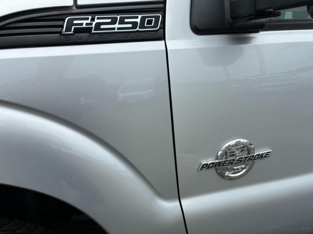 Ford F-250 SD XL SuperCab Long Bed 4WD 2011