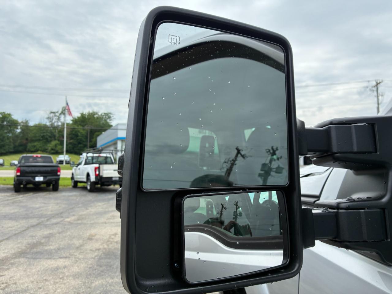 Ford F-250 SD XL SuperCab Long Bed 4WD 2011