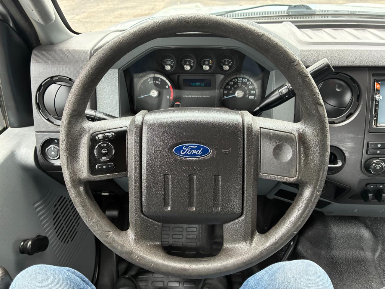 Ford F-250 SD XL SuperCab Long Bed 4WD 2011