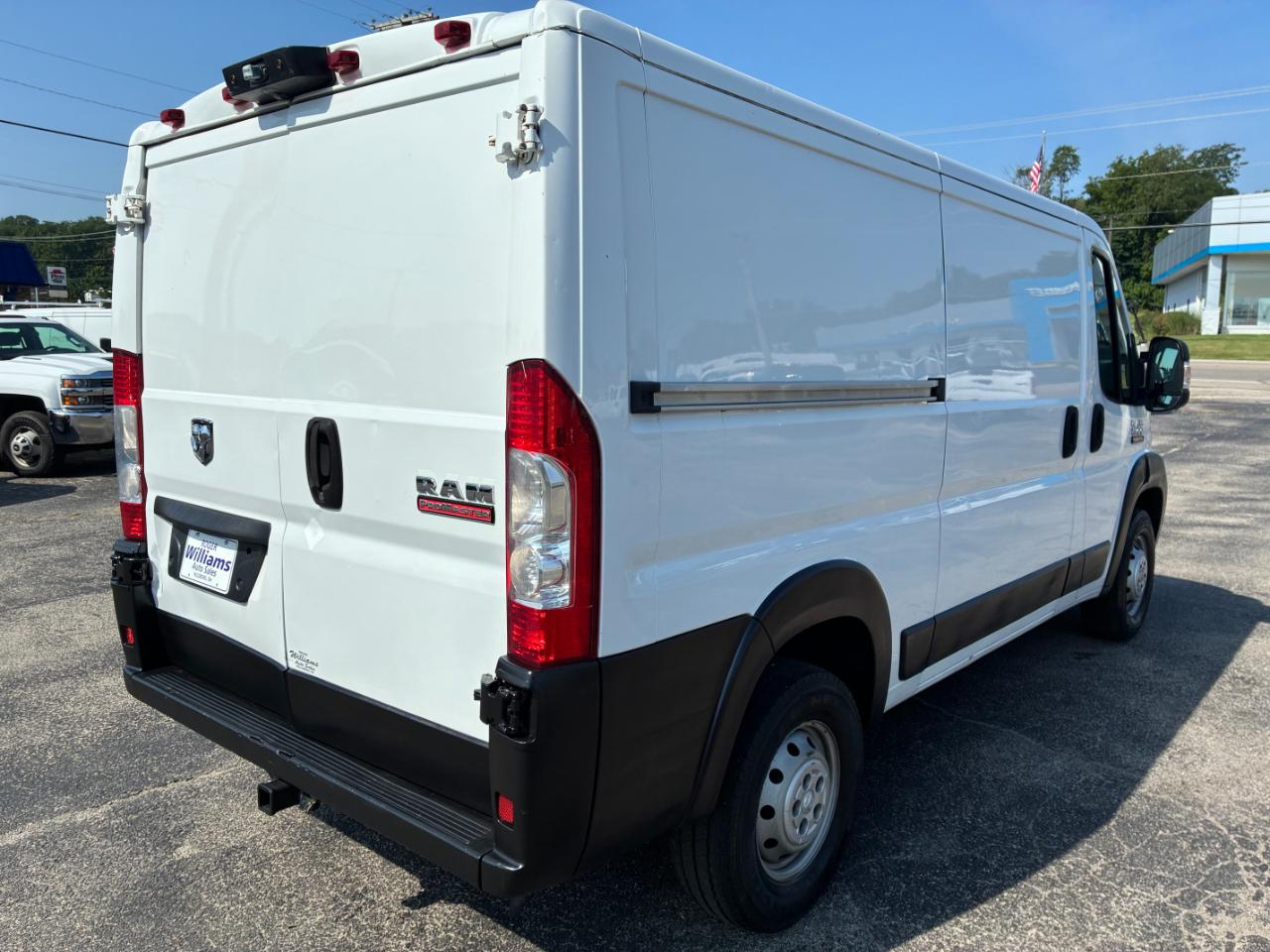 RAM Promaster 1500 Low Roof Tradesman 136-in. WB 2014