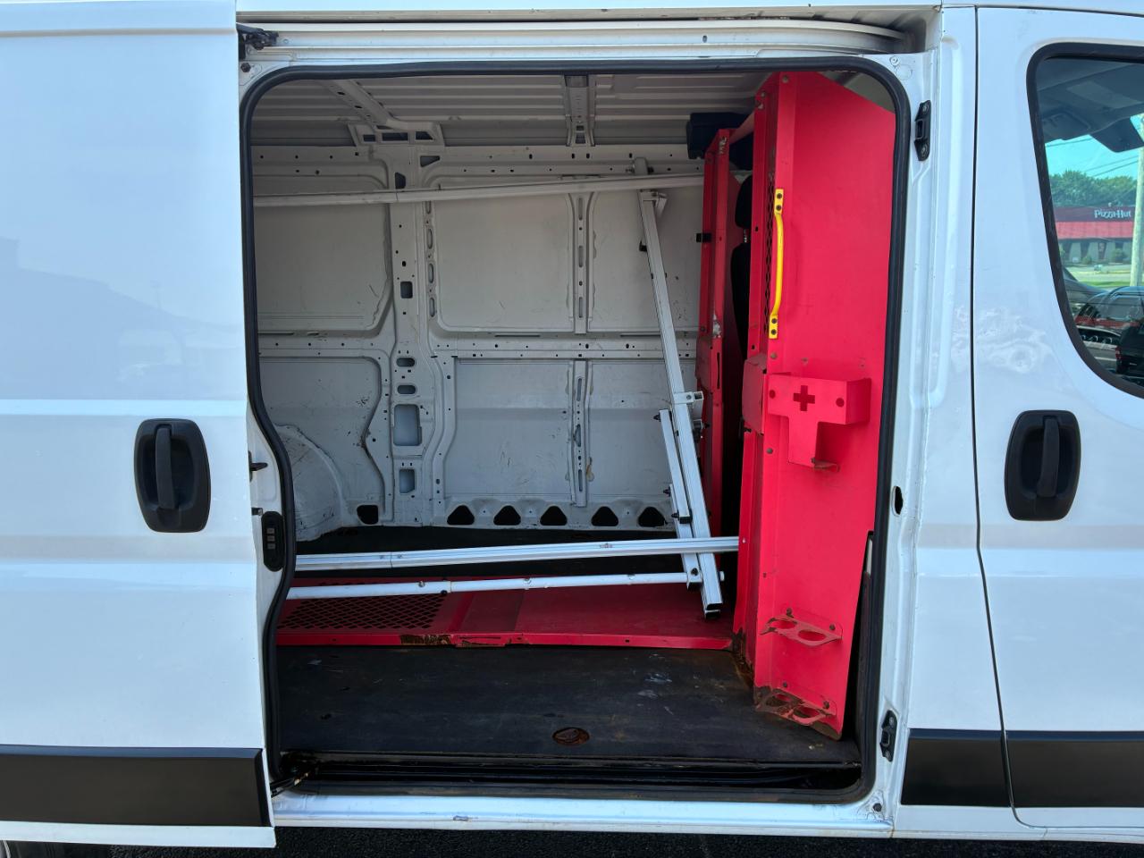 RAM Promaster 1500 Low Roof Tradesman 136-in. WB 2014