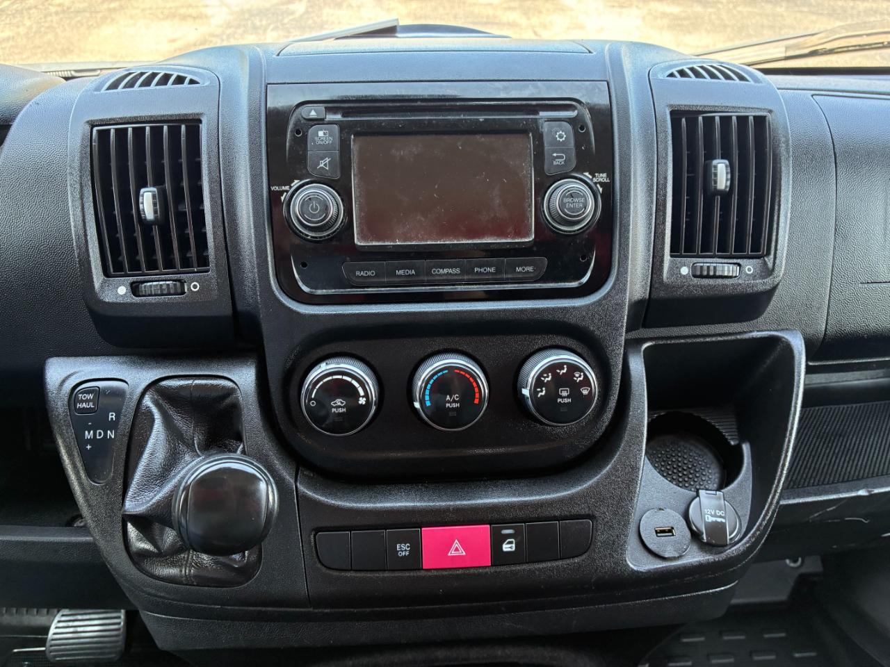 RAM Promaster 1500 Low Roof Tradesman 136-in. WB 2014