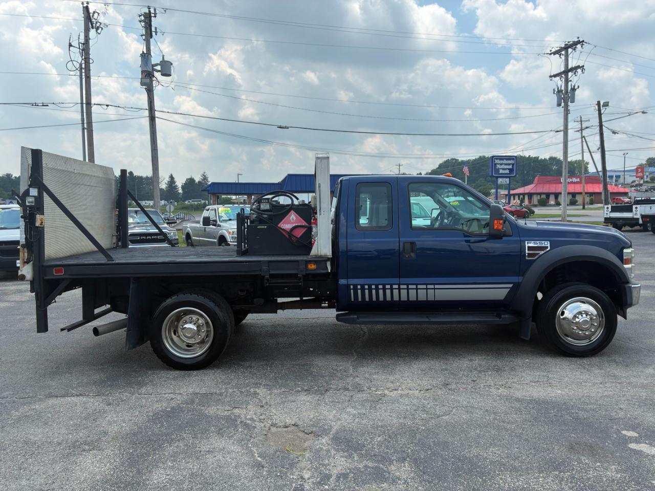 Ford F-550 SuperCab 4WD DRW 2008