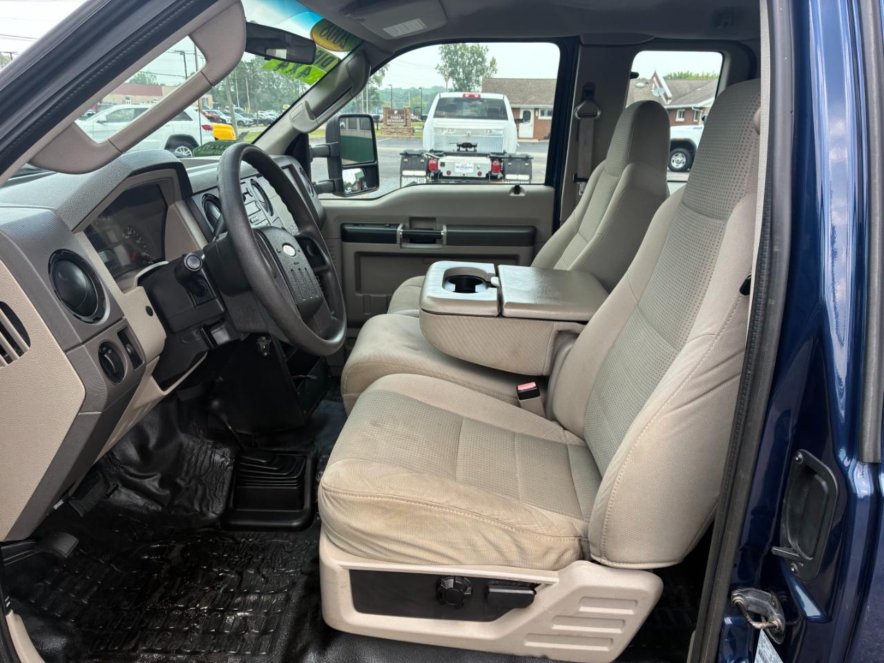 Ford F-550 SuperCab 4WD DRW 2008
