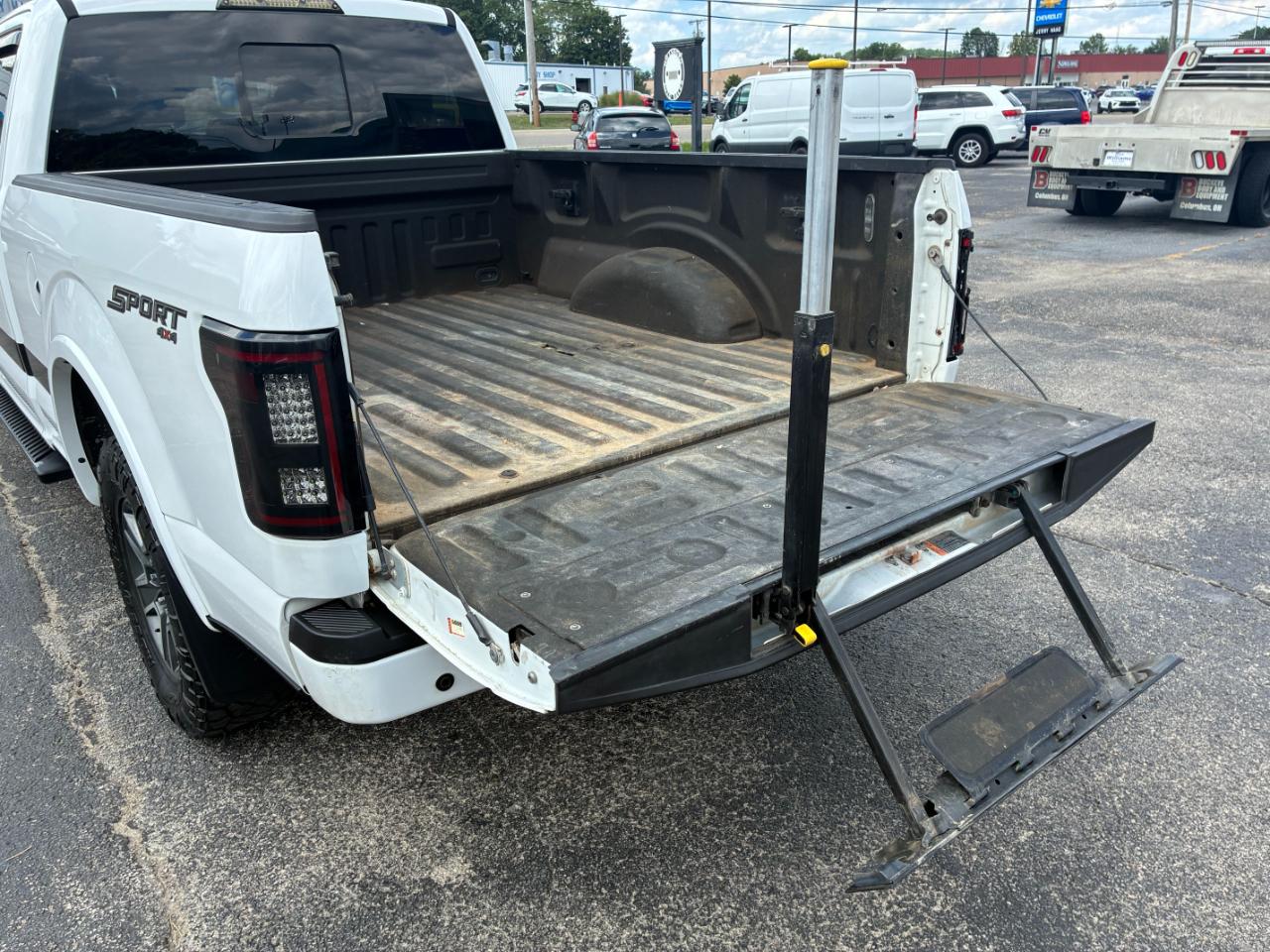 Ford F-150 XLT SuperCrew 5.5-ft. Bed 4WD 2016