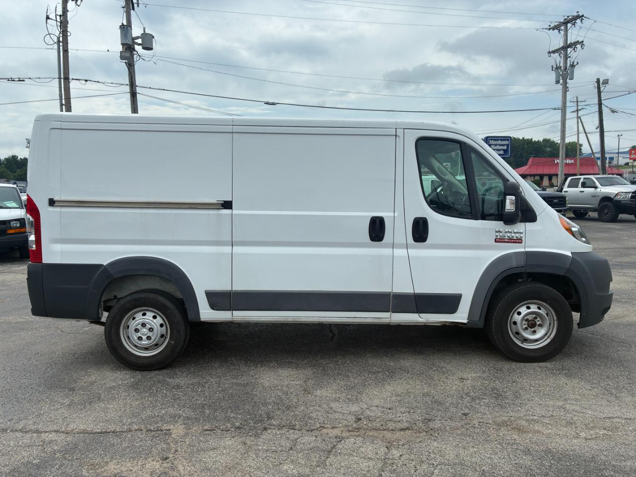 RAM Promaster 1500 Low Roof Tradesman 136-in. WB 2018