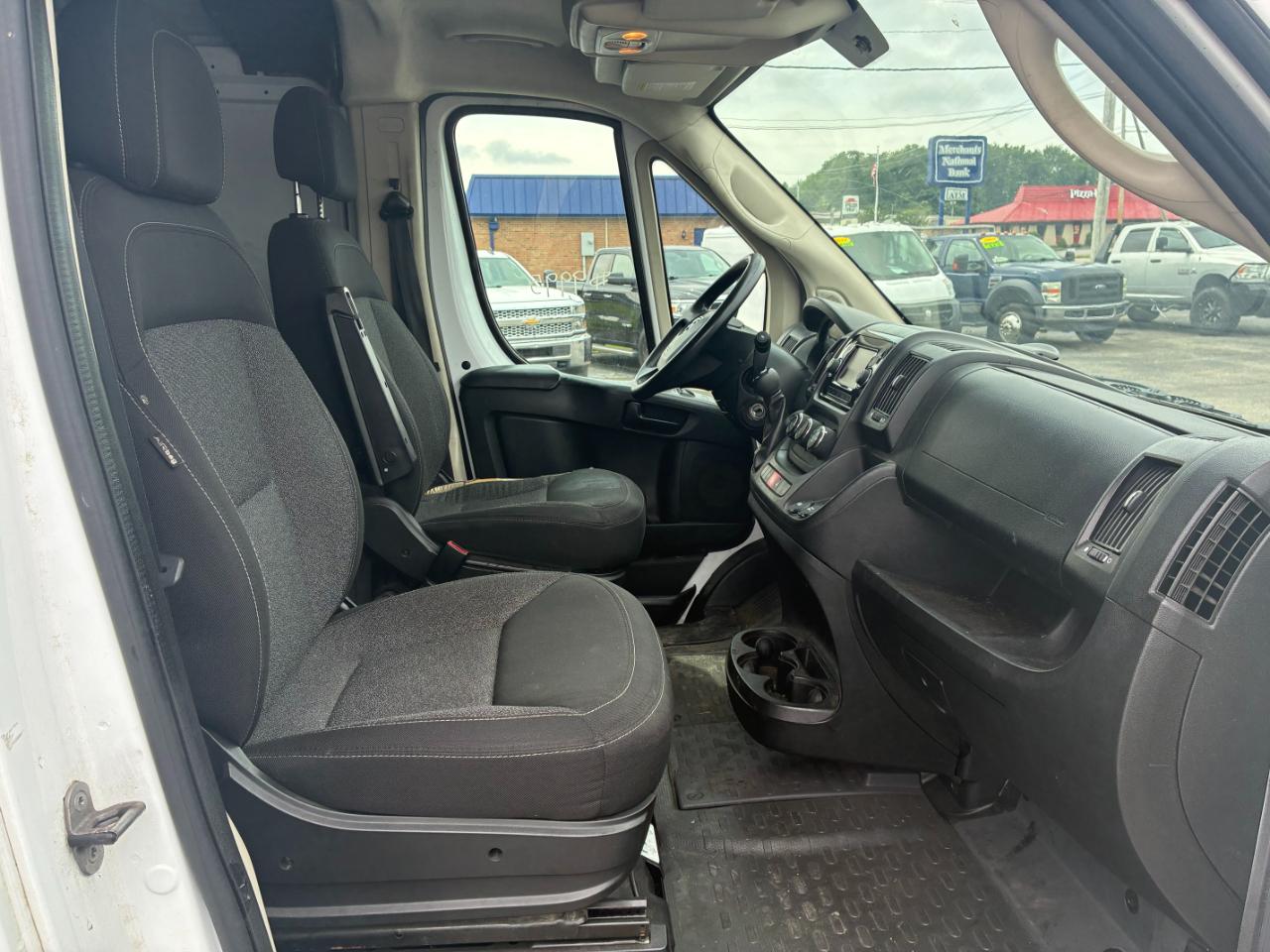 RAM Promaster 1500 Low Roof Tradesman 136-in. WB 2018