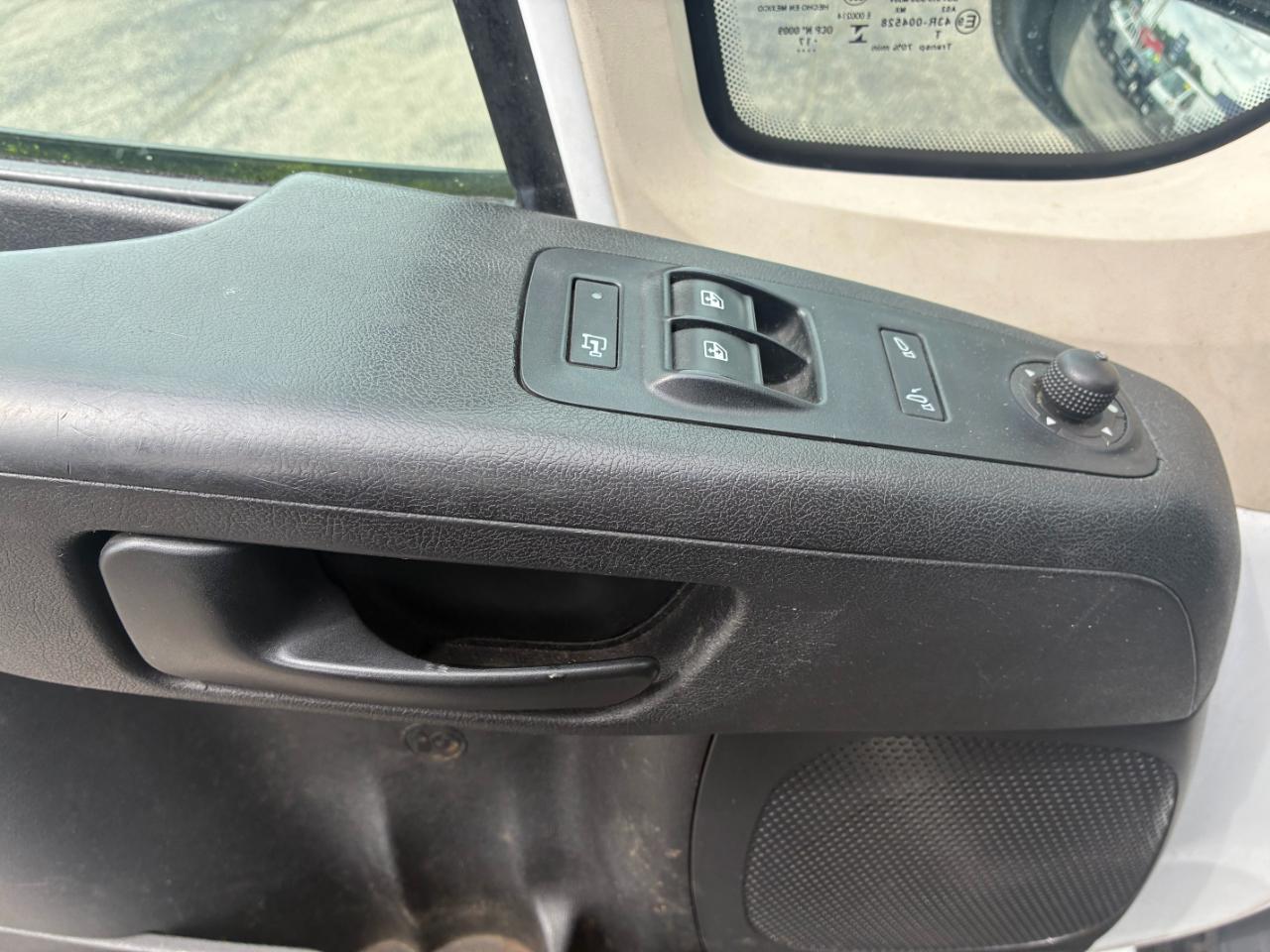 RAM Promaster 1500 Low Roof Tradesman 136-in. WB 2018