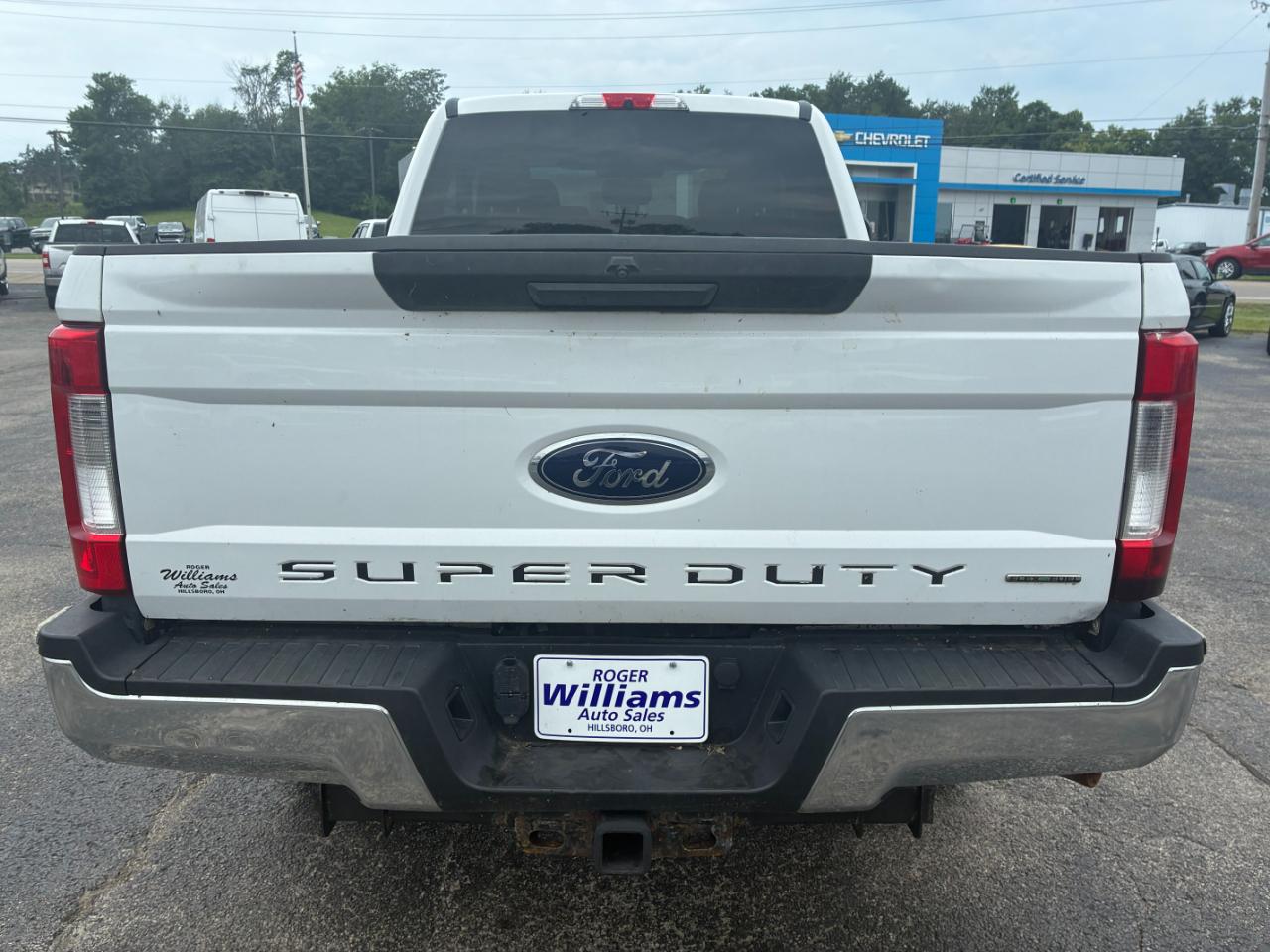 Ford F-350 SD XL SuperCab Long Bed 4WD 2017
