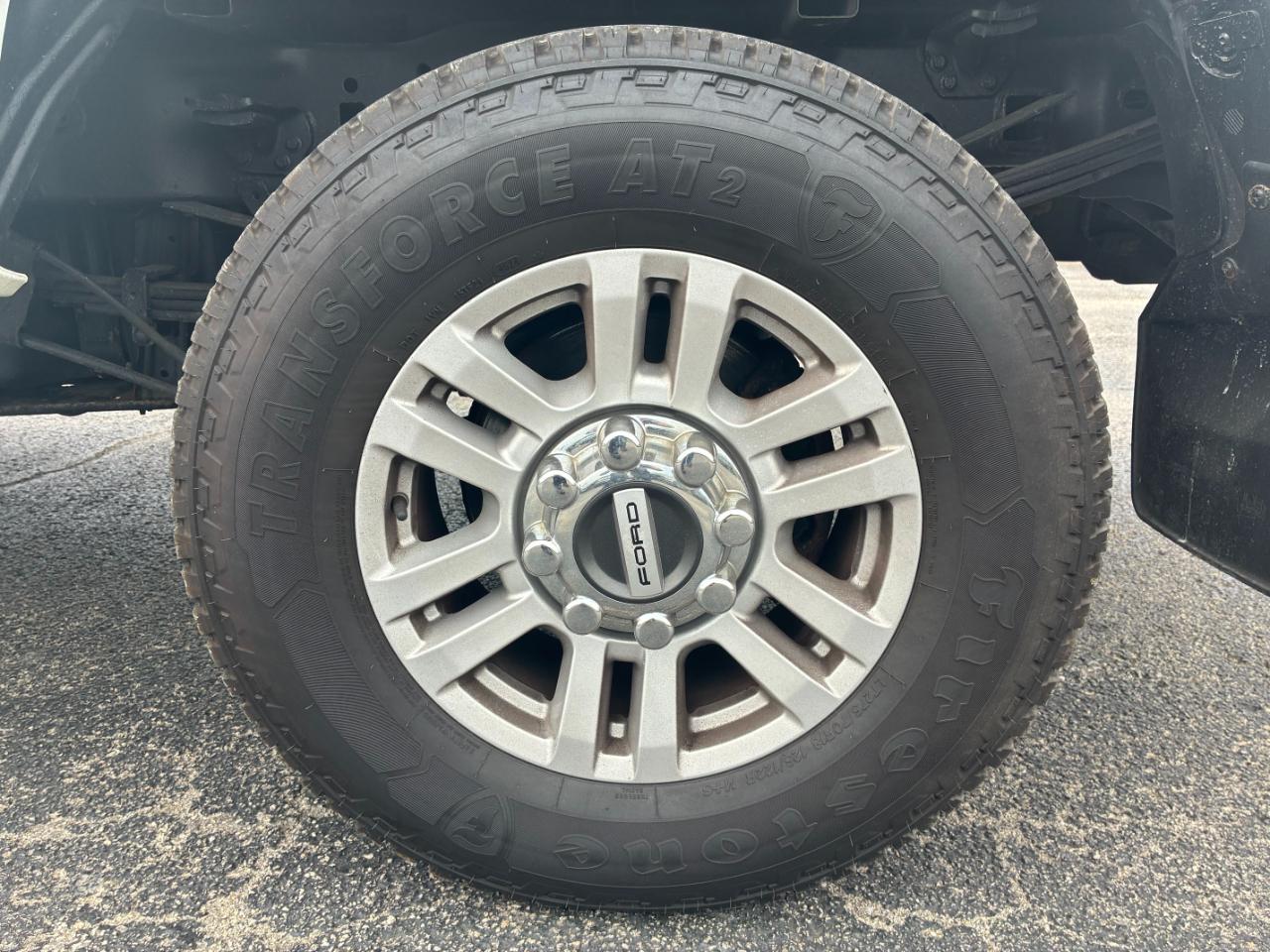 Ford F-350 SD XL SuperCab Long Bed 4WD 2017