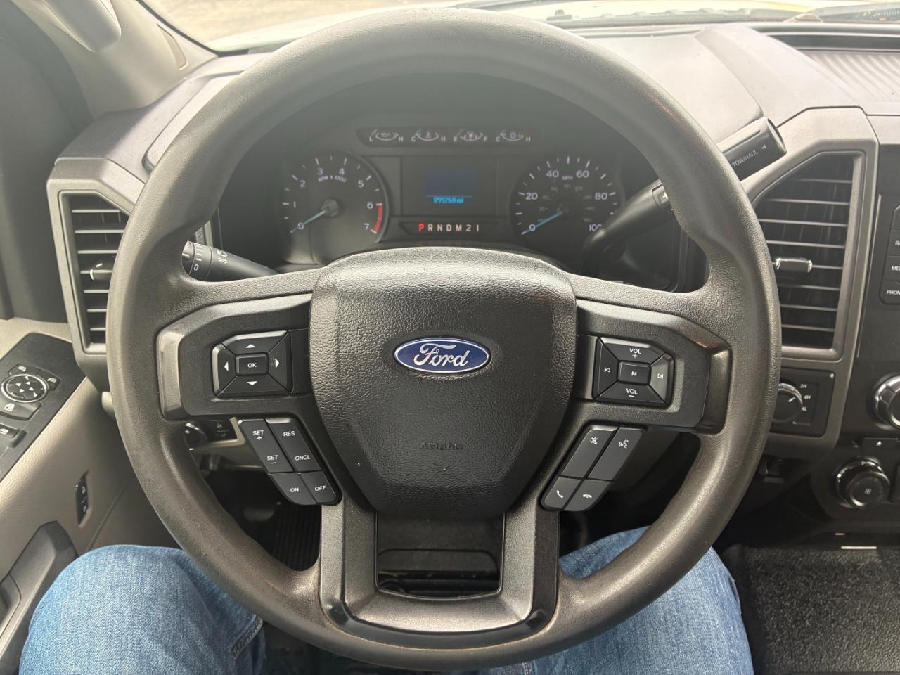 Ford F-350 SD XL SuperCab Long Bed 4WD 2017