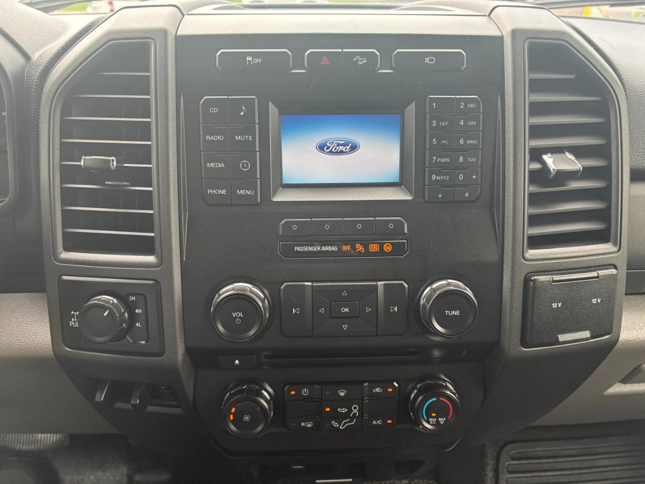 Ford F-350 SD XL SuperCab Long Bed 4WD 2017